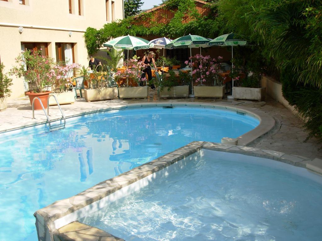 Hotel The Originals Romans-Sur-Isere Le Clos Des Tanneurs Ngoại thất bức ảnh